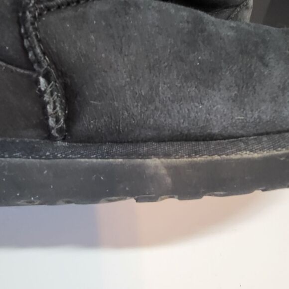 Ugg Dark Blue Short Boots - Picture 7 of 7